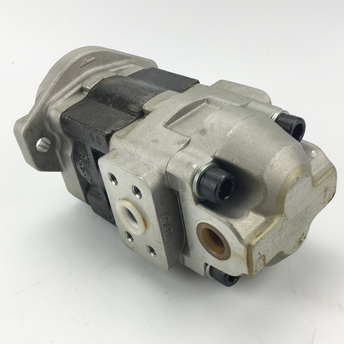 Compatible con Komatsu Excavador PC78US-6 PC78UU-6 PC78MR-6 Hidráulica Bomba de engranaje 708-3T-04620 7083T04620 PC78US-6,PC78UU-6,PC78MR-6